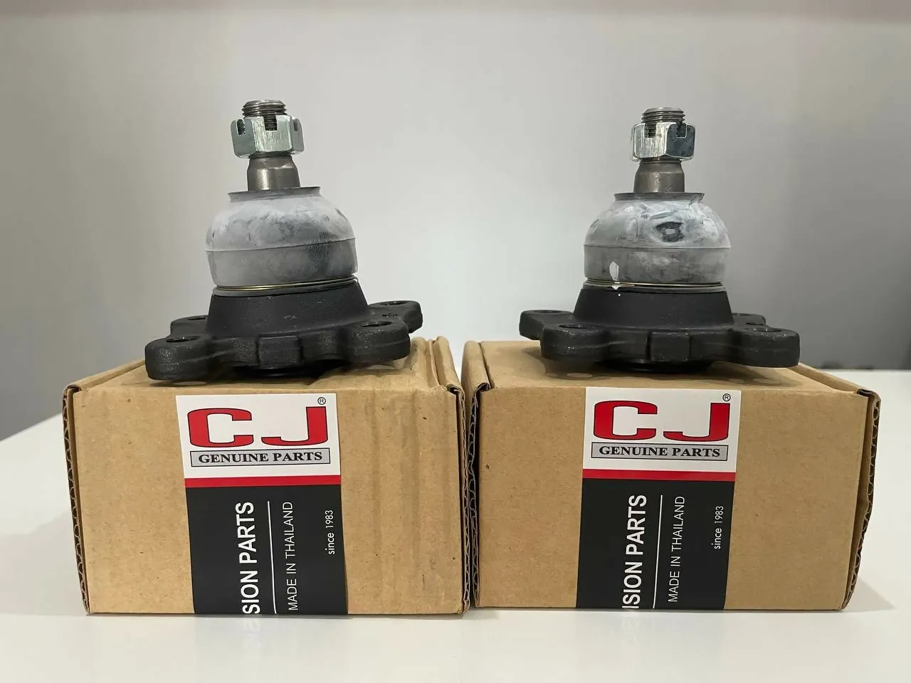 BALL JOINT LOWER FOR Hilux Tiger 4WD 97-UP