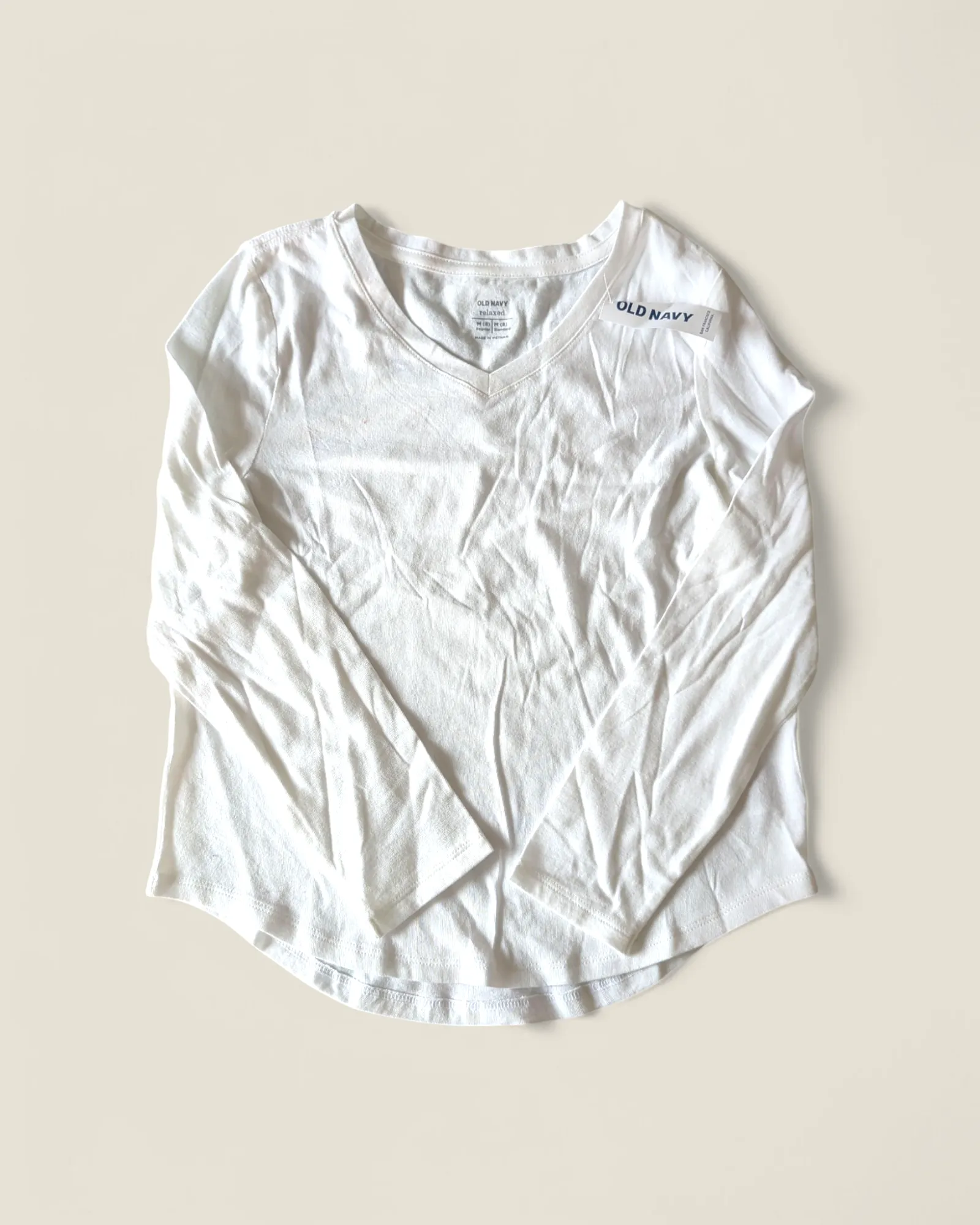 OLD NAVY WHITE LONG SLEEVE TOP 8Y PRE-LOVED (with tags)